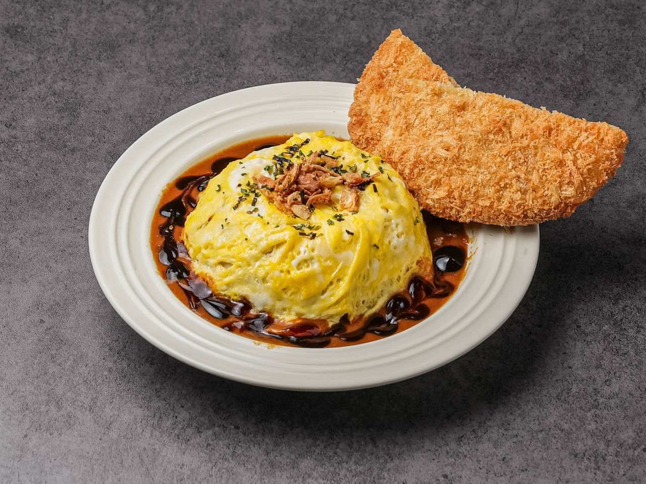 트위스트에그 돈까스 데미소스 오믈렛