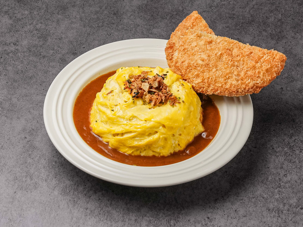 트위스트에그 돈까스 일식카레 오믈렛